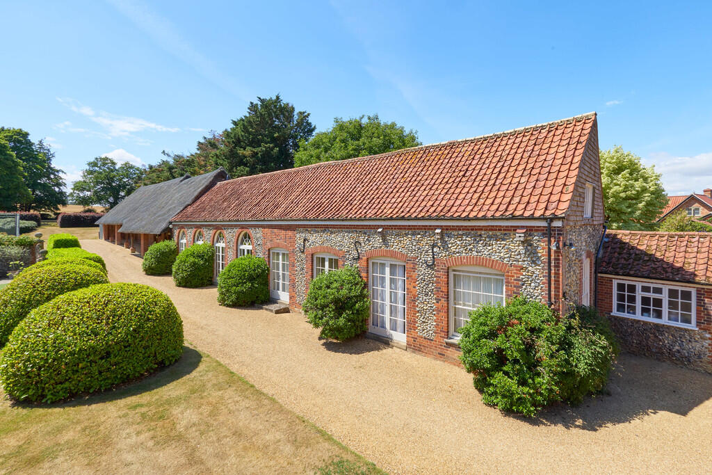 Moulton Hall 0907...