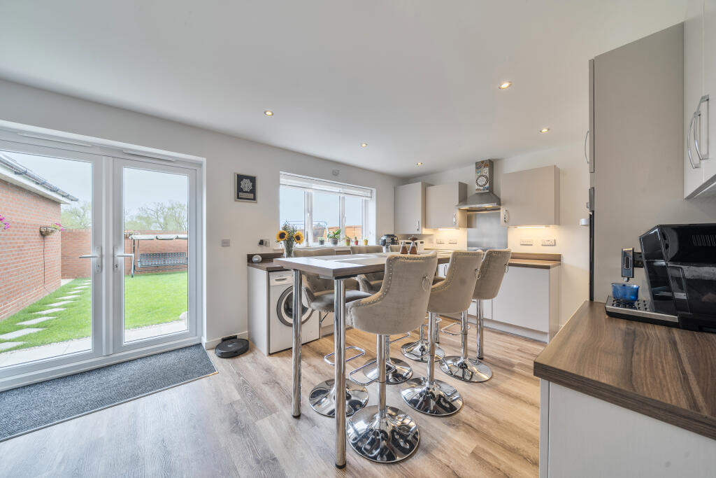 13548281668cbf2b106c77