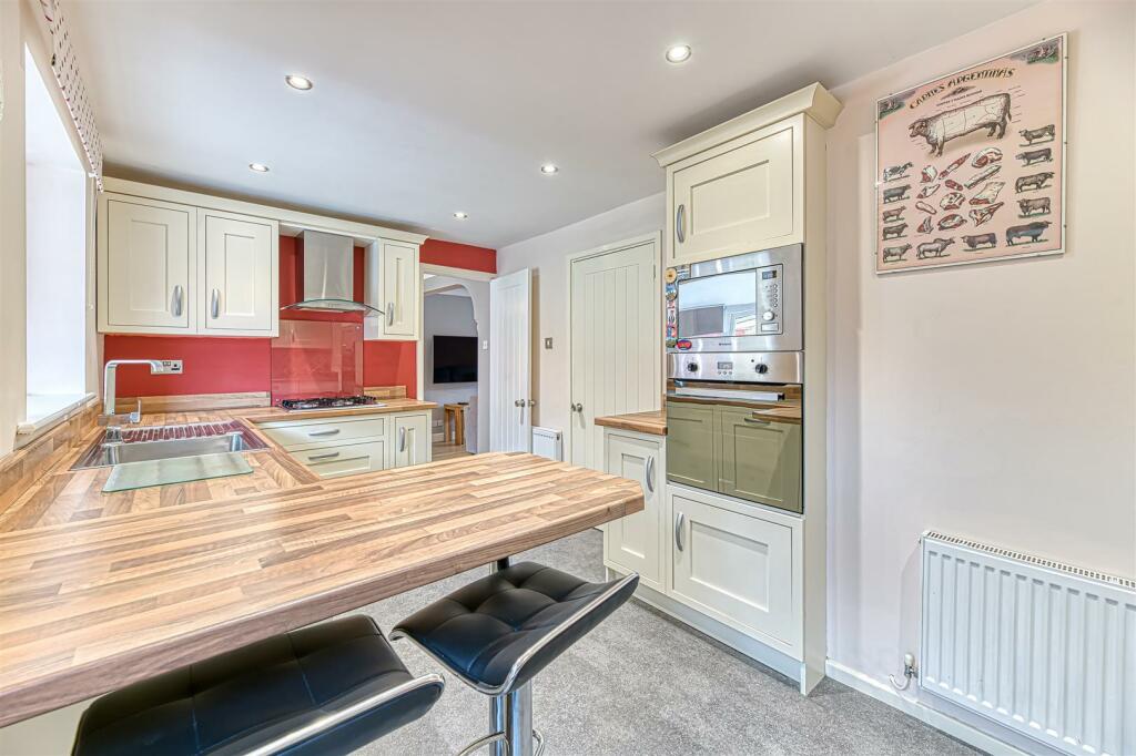 Kitchen/Breakfast Room