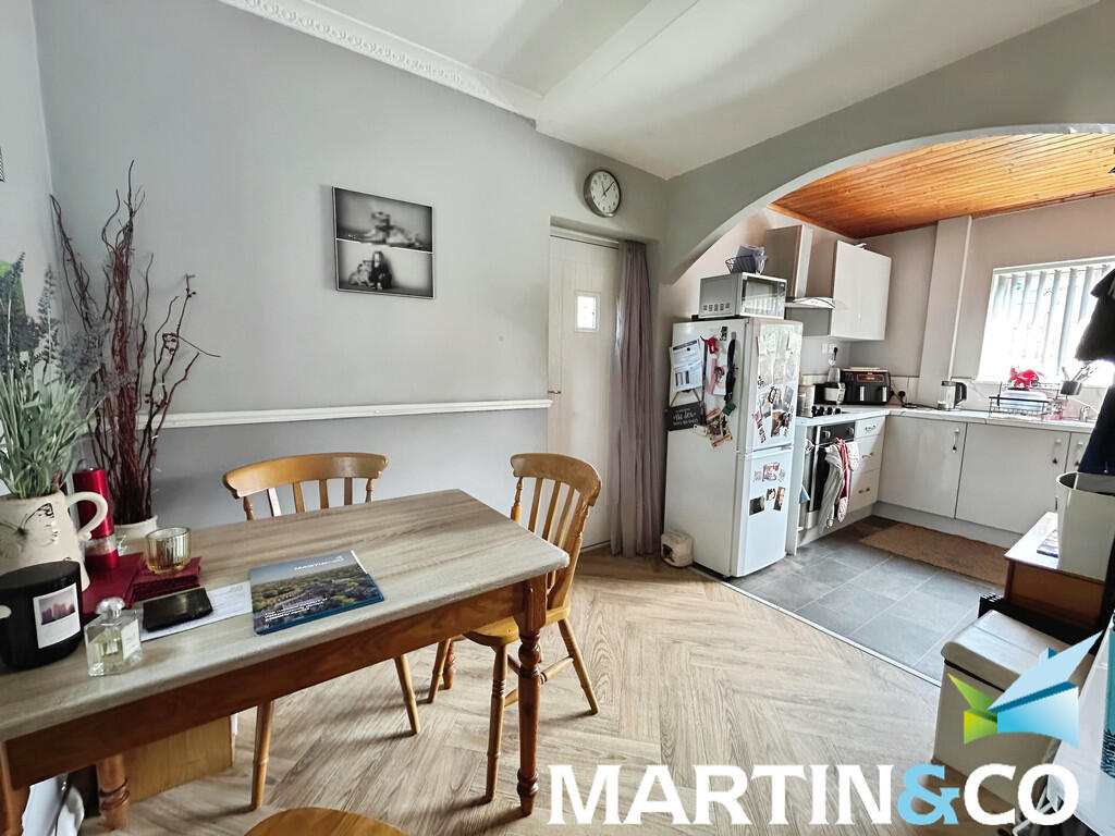 44d123ca-IMG-2025...