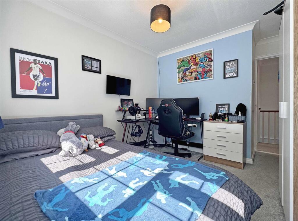 Bedroom 3.jpg