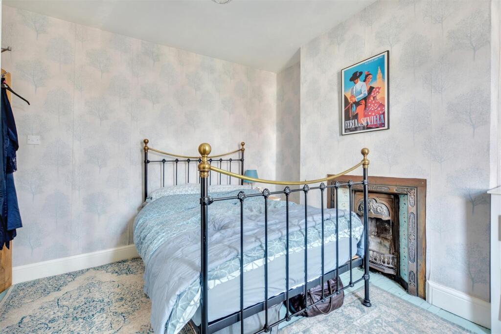 Bedroom One_1.jpeg