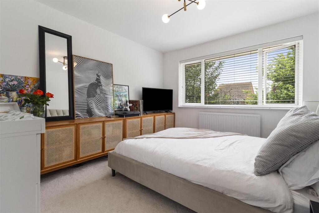 Wellend Road, 29-005.JPG