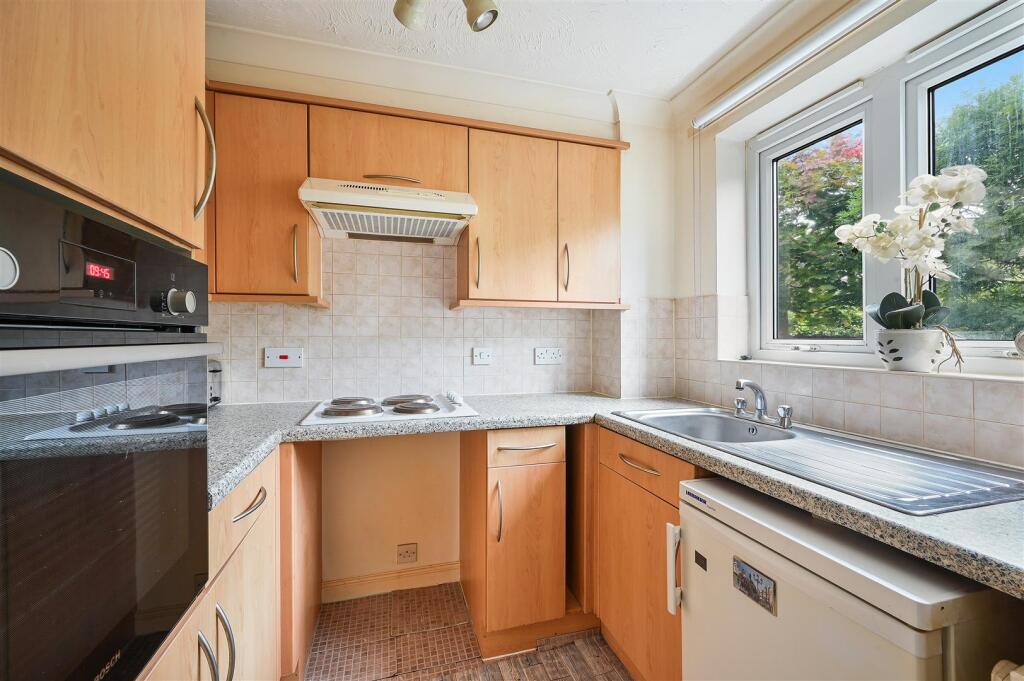 LAVENDER COURT, 8- (8).jpg