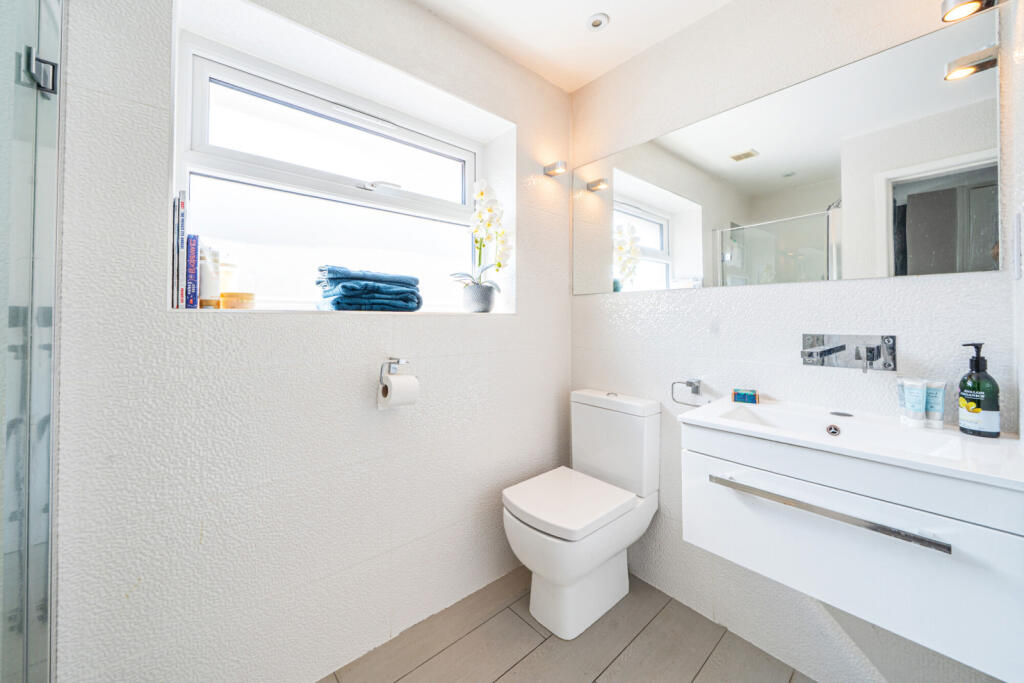 8-6824501f7941a-1...