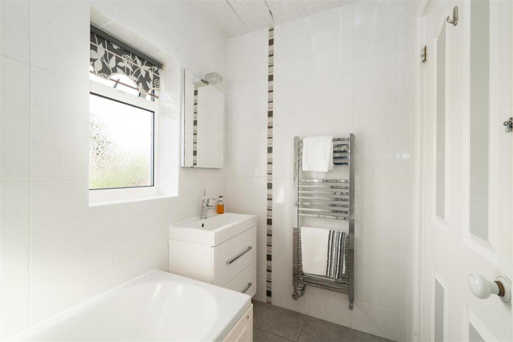 Bathroom-2.jpg