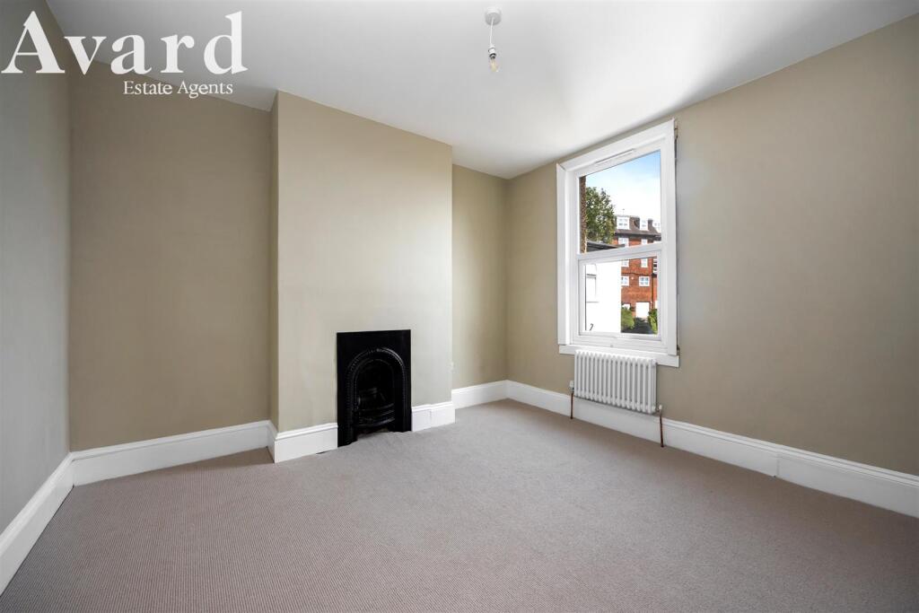 Ditchling Rise 110-007.jpg