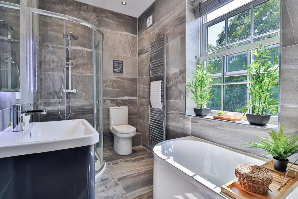 En-Suite 3
