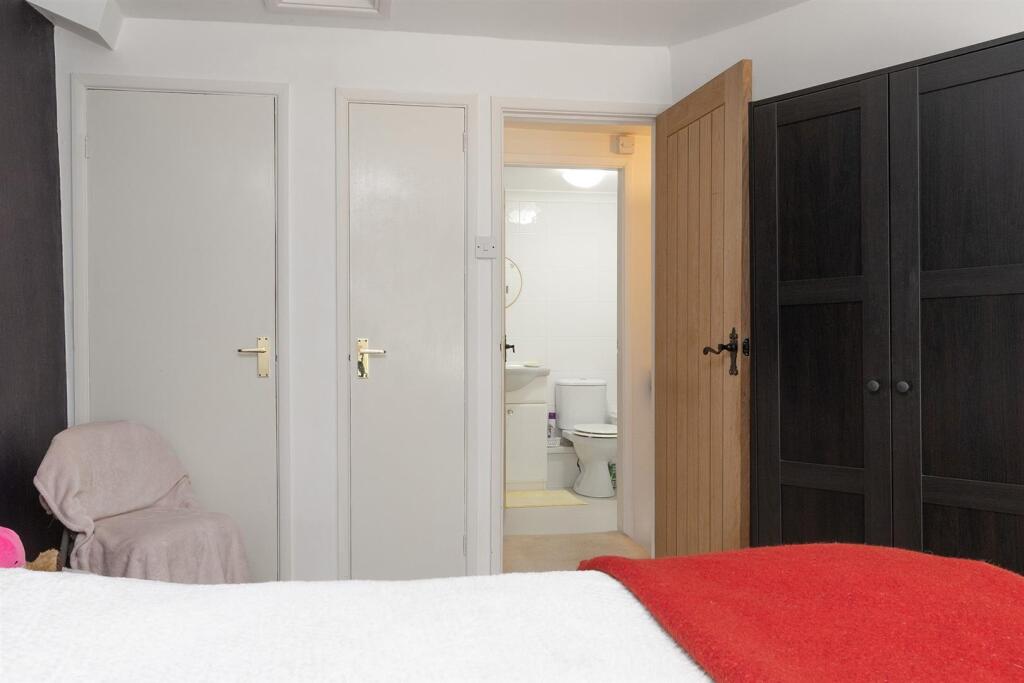 7 Spring Road, Barnacle (7).jpg