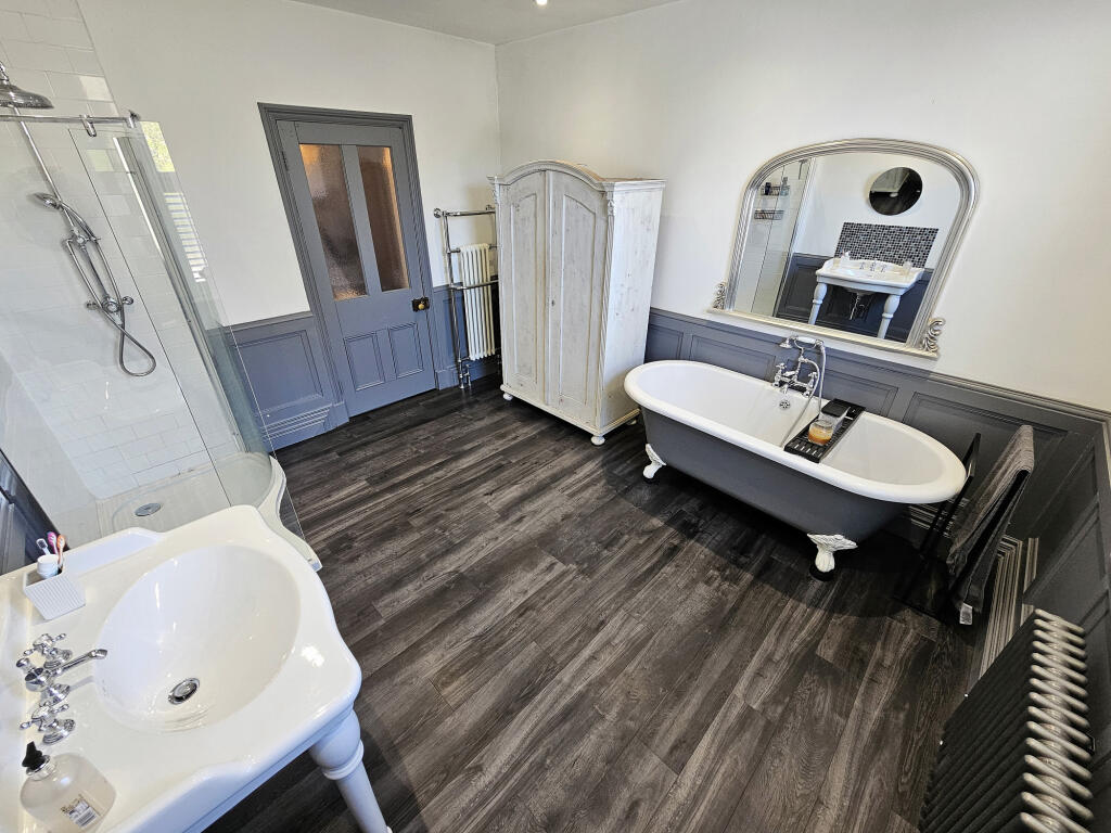 Four Piece Bathroom