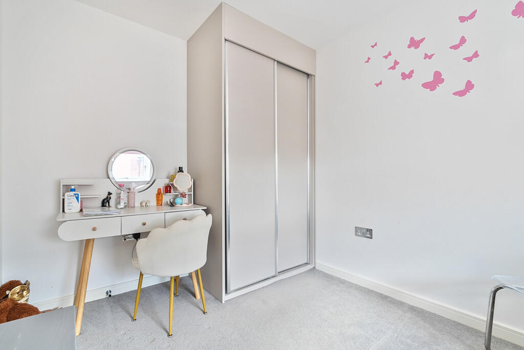 1314466-9-6878bde...