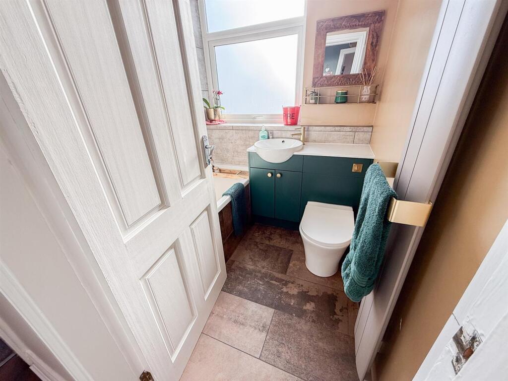 Ground Floor Bathroom