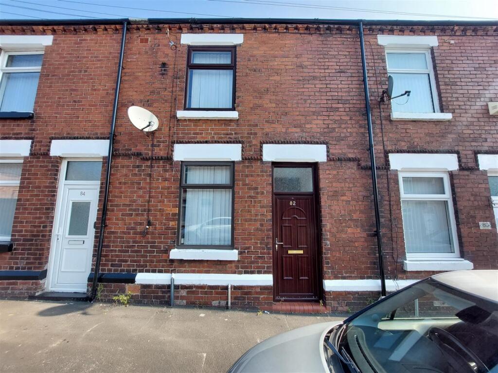 Exeter Street To Let