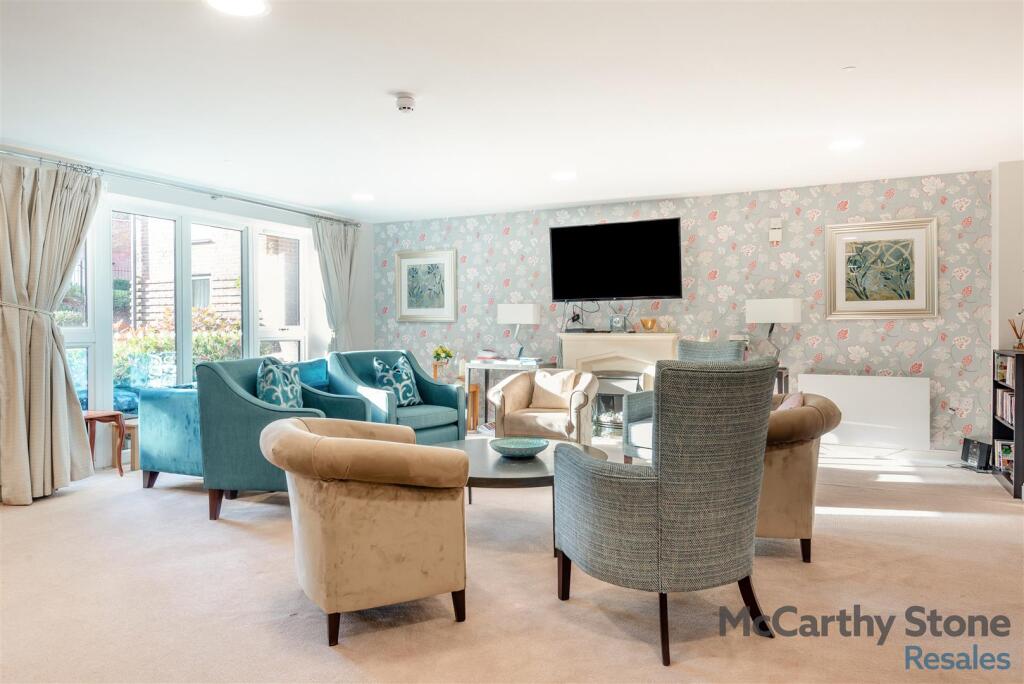 8671985-interior16.jpg