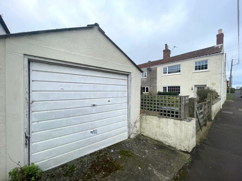 Garage.JPG