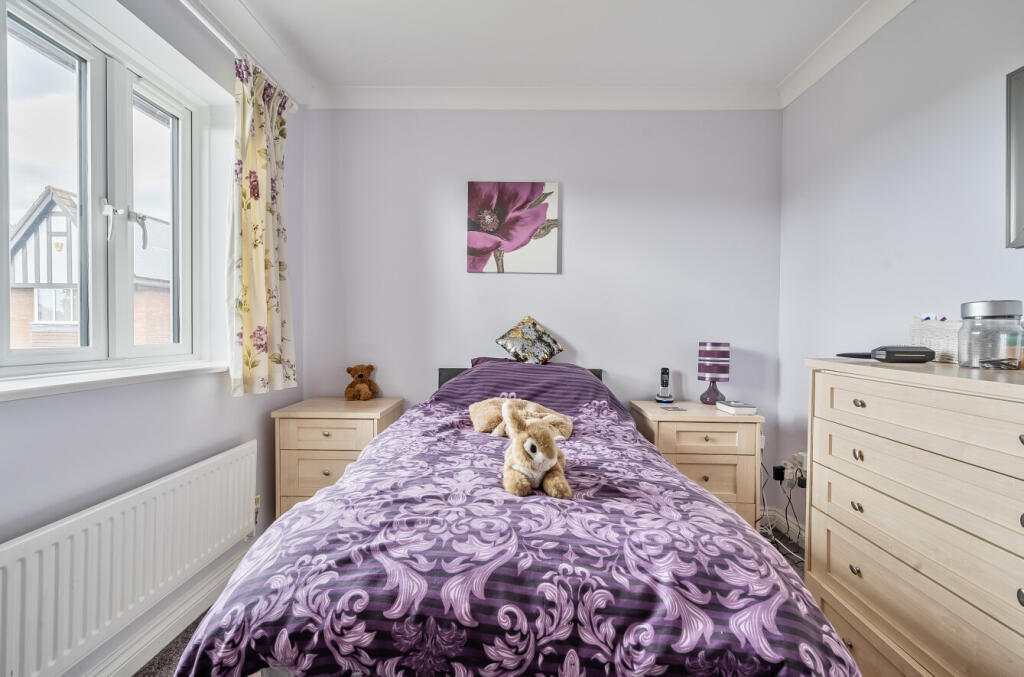 1300982-2-683a126...