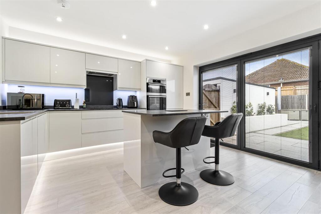 42 Terringes Avenue-016.JPG