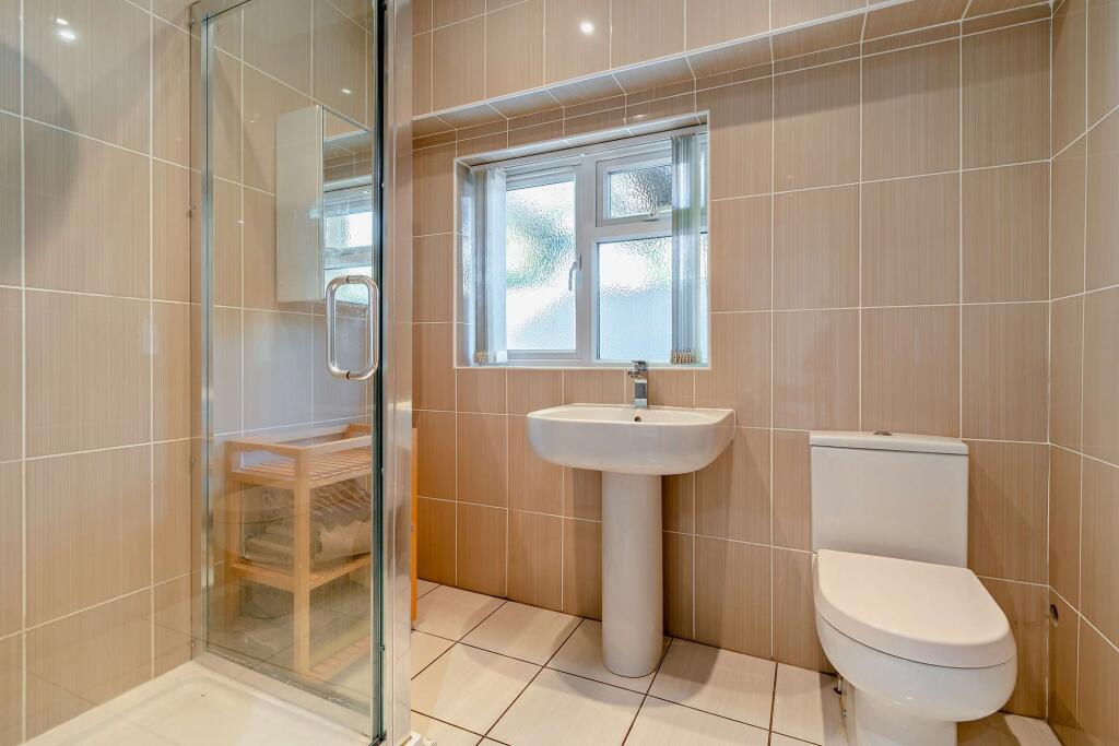 Ground Floor bedroom and En-suite