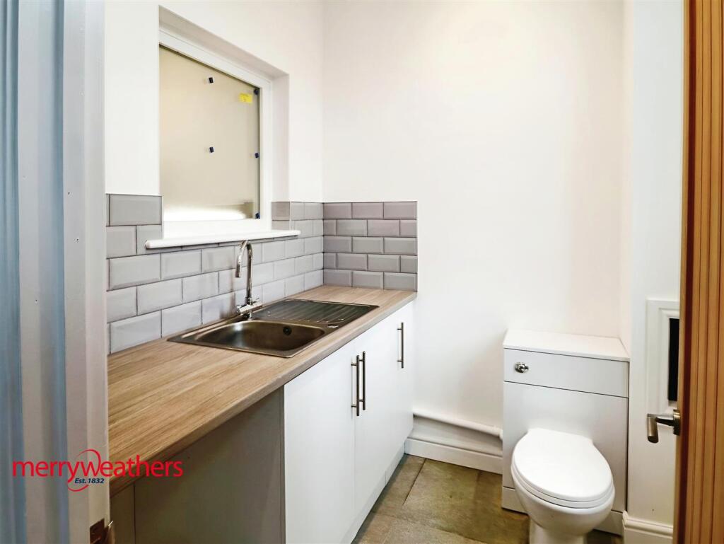 Wc/Utility Room