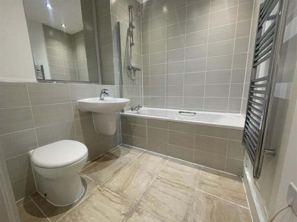 Bathroom.jpeg