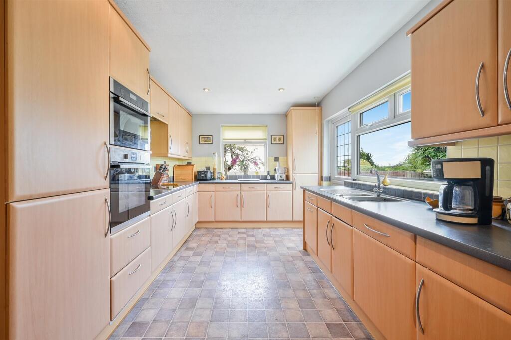 WILLMOT WAY, 54- (8).jpg