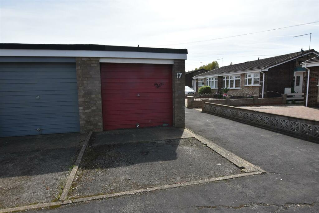 Garage.jpg