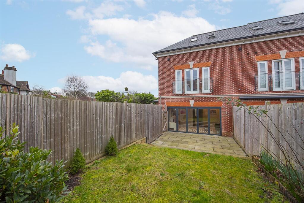 Hingham-hhttps://login2.vebraalto.com/#ouse-0032.j