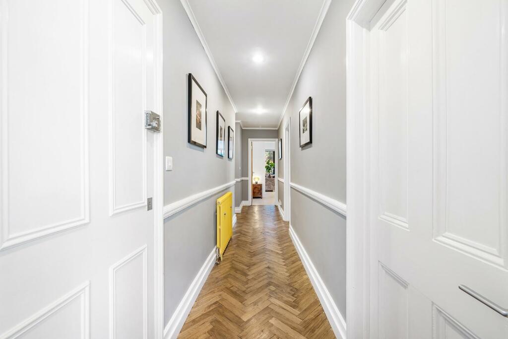 Hallway.JPG