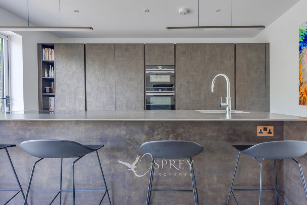 Open-plan Kitchen/Li