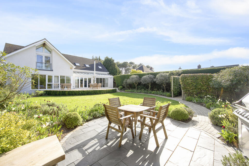 Springdale Road, Corfe Mullen, BH21 3
