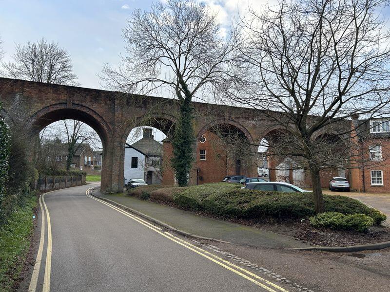 Bridge to Hatfield House