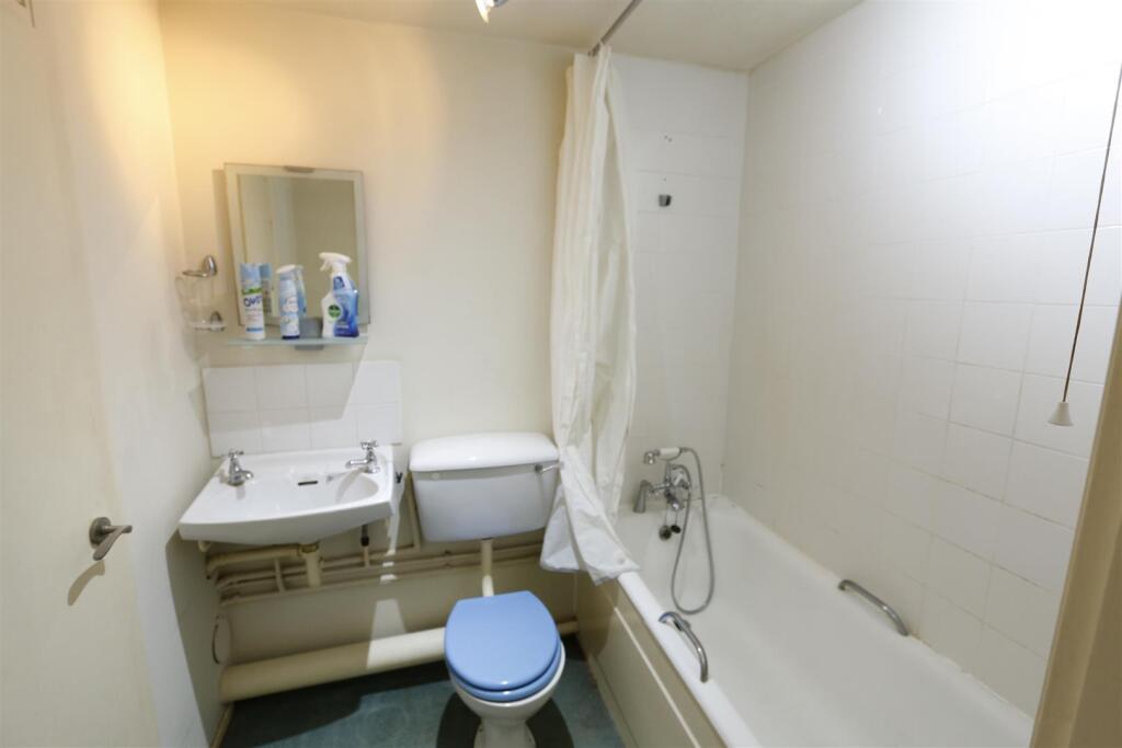 55 Pinemead, Shefford (4).JPG