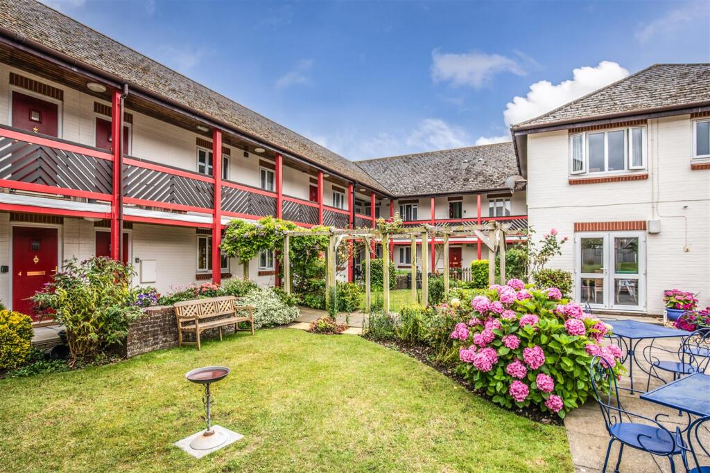 29 The Cloisters-20.jpg