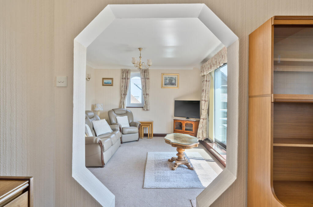 1312913-6-6852ac4...