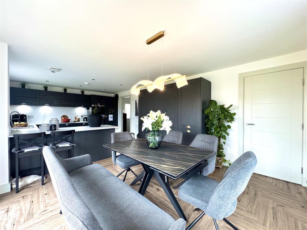 Family Room/Dining Area