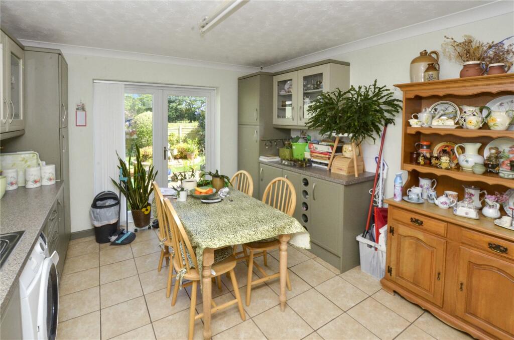 Kitchen/Breakfast Rm