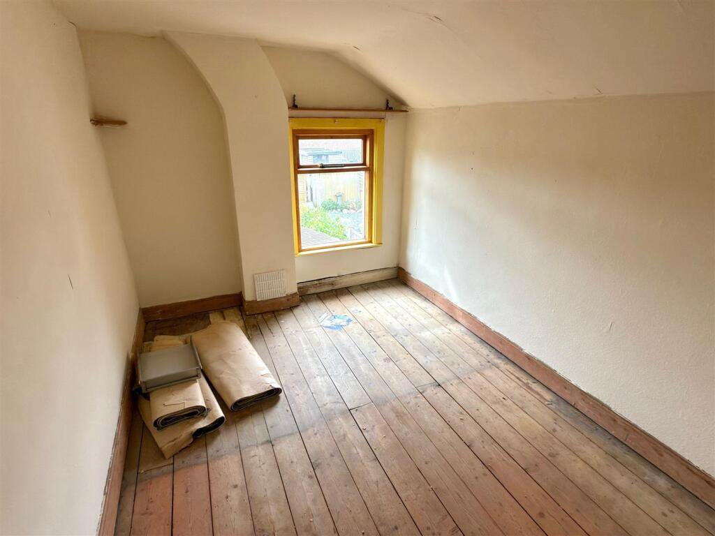 BED 3.jpg