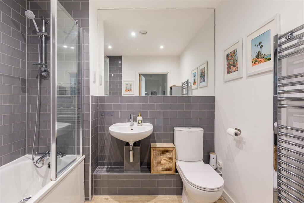 Old Brewery Way, E17