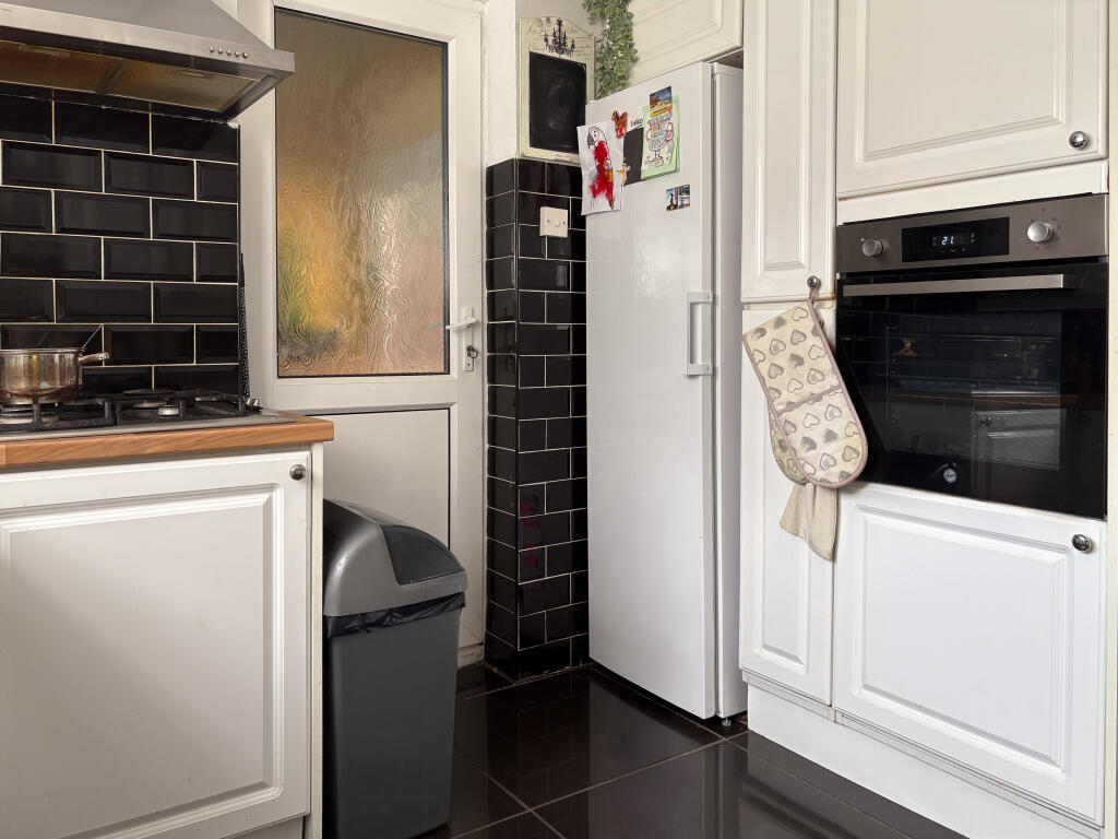 03. Kitchen (3)