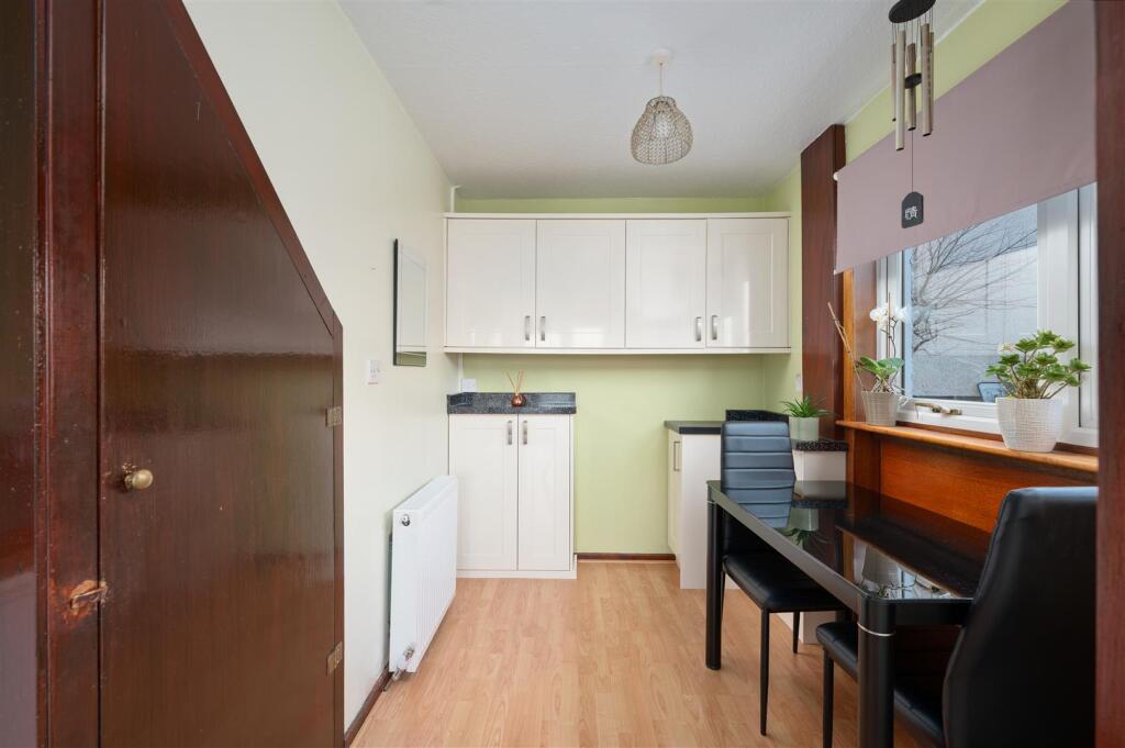 52CentralRoad015.JPG