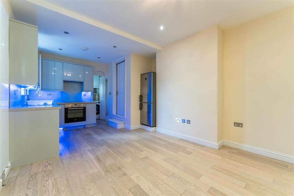 112 Boston Kitch.jpg