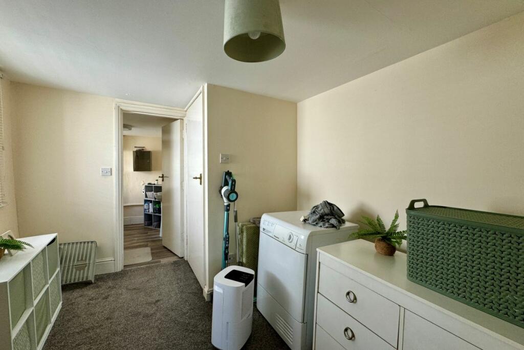 Flat 1