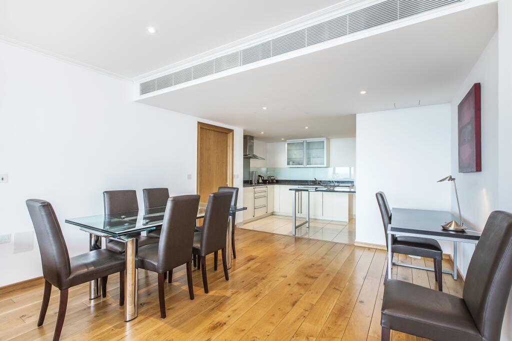 Dining Area (4)