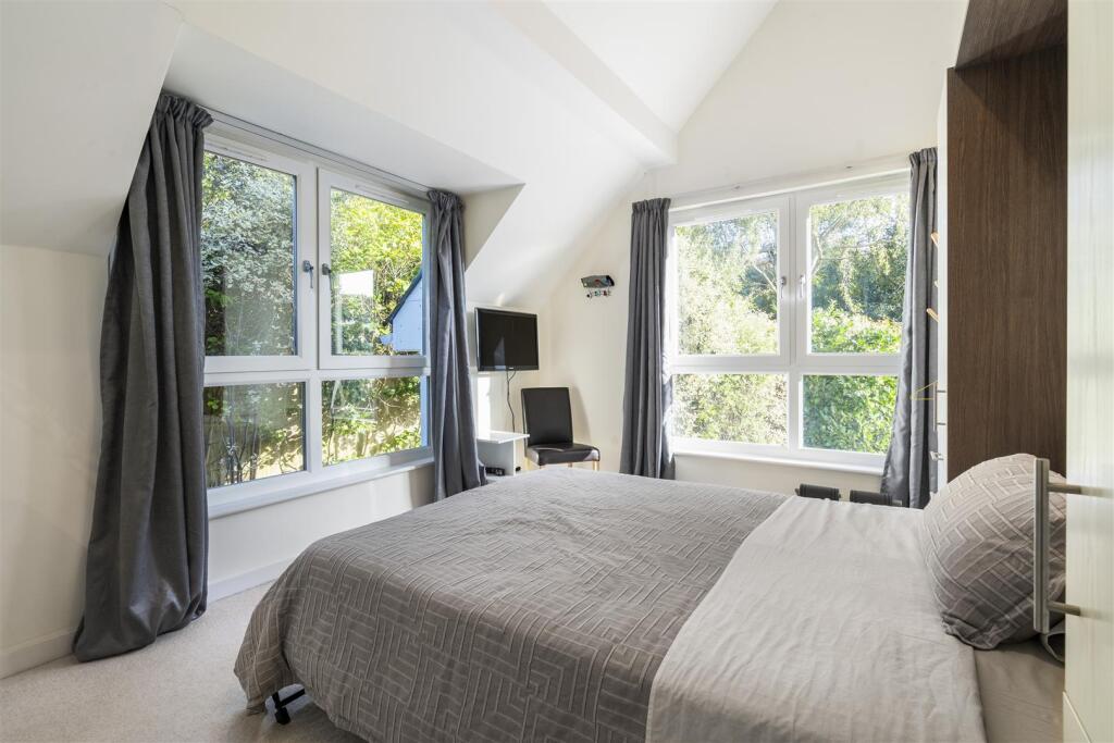 24 Birchwood Road (26).jpg