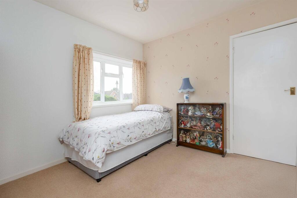 21 Lime Tree Avenue, Rugby (11).jpg