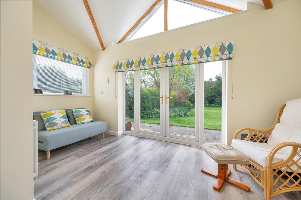 GARDEN ROOM