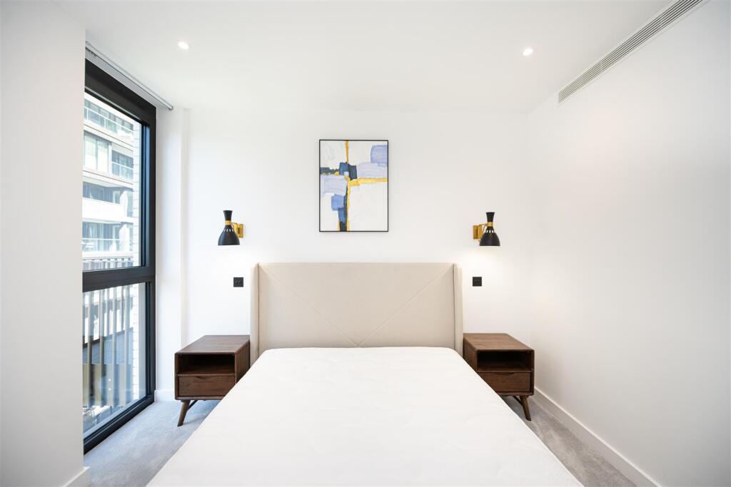 Master Bedroom      .jpg