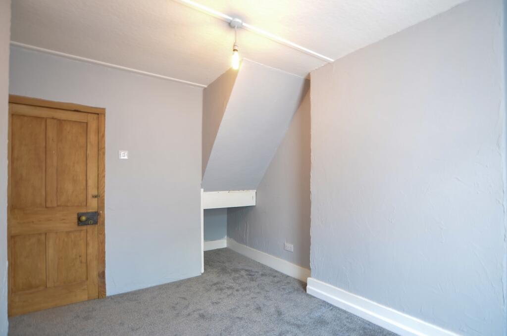 To Book A Viewing Call TPS Lostwithiel on 01208 87