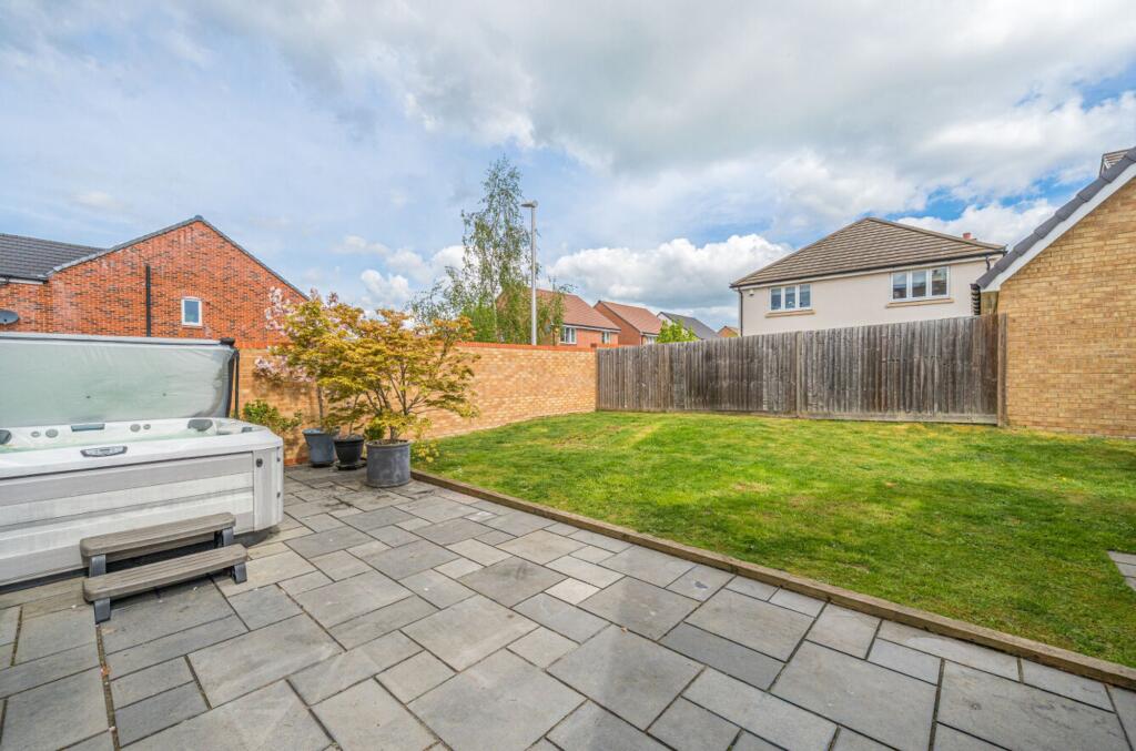 Enclosed Rear Garden