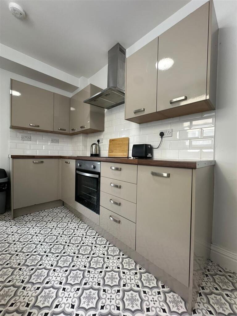 kitchen2.0.jpg